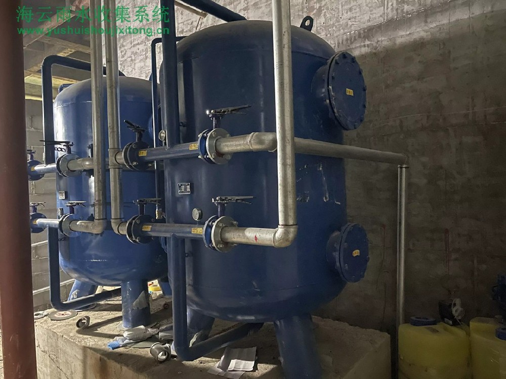 鄭州南站雨水處理石英砂過濾器與泵閥安裝